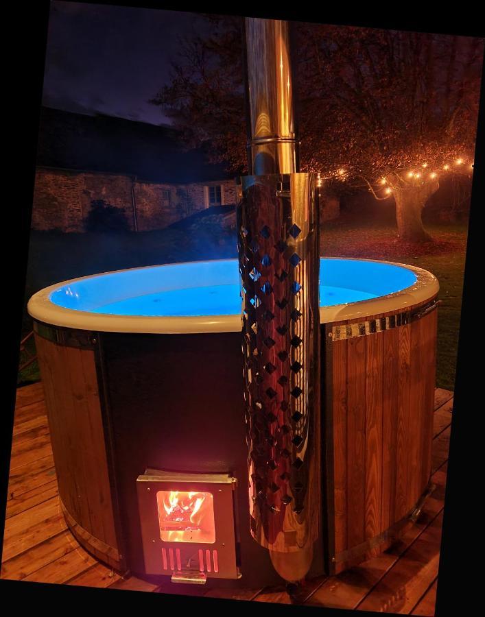 La Rhue Gîtes - Jacuzzi Jumilhac-le-Grand Exterior foto